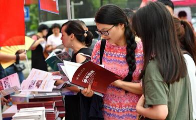花錢買“內部信息”填報高考志愿靠譜嗎？